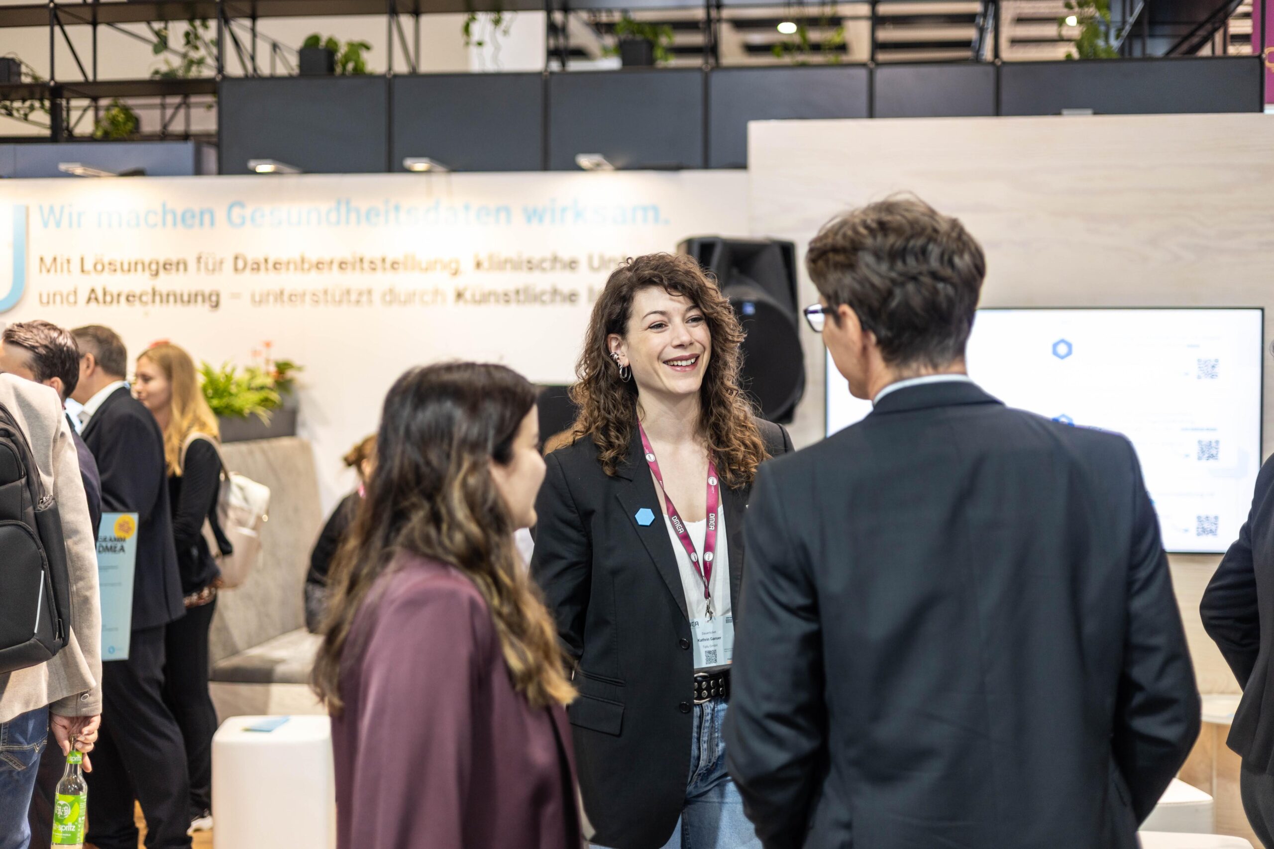 Kathrin Ganser von Tiplu am Stand auf der DMEA